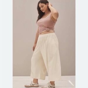 NWT Daily Practice by Anthropologie Take Heart Capri Pants in Pearl Size Small